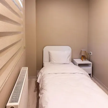 Beautifully Designed 3br Duplex In Prime Goektuerk Appartement *